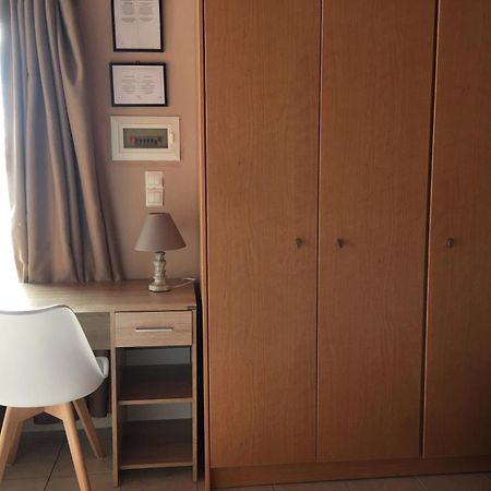 Penthouse Studio Next To The Sea Salamina Esterno foto