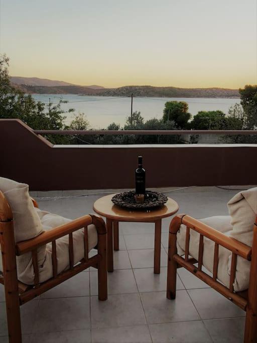 Penthouse Studio Next To The Sea Salamina Esterno foto