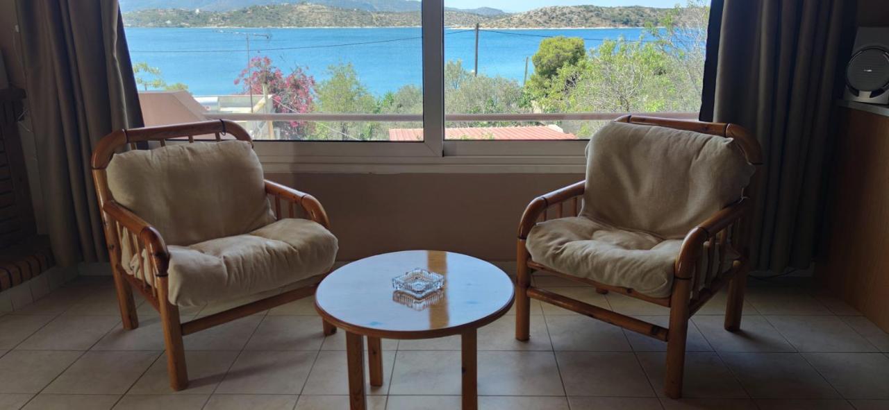 Penthouse Studio Next To The Sea Salamina Esterno foto