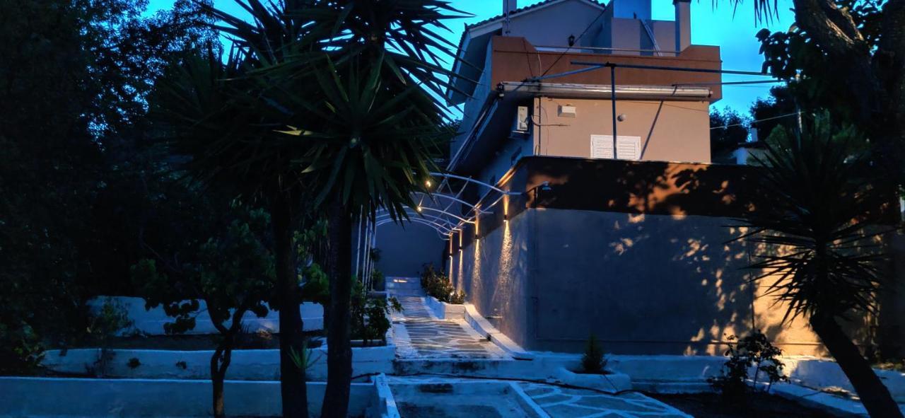 Penthouse Studio Next To The Sea Salamina Esterno foto